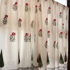Curtains-8006